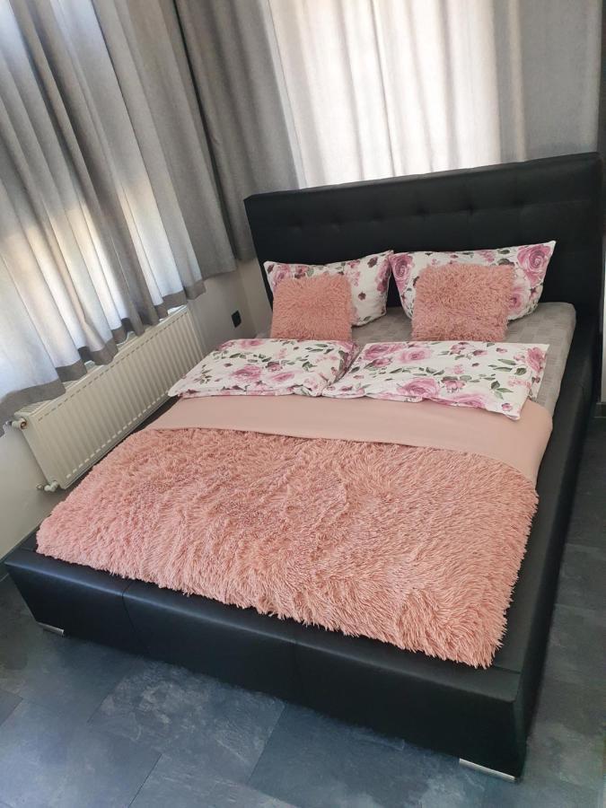 Apartament Sto Metrów Od Morza Świnoujście Exterior foto