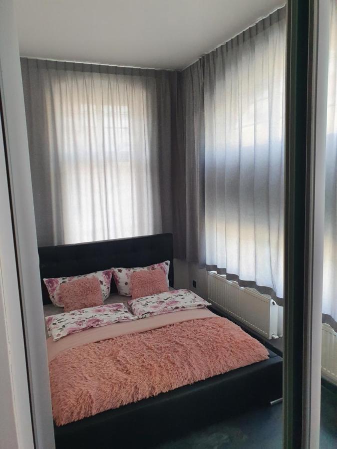Apartament Sto Metrów Od Morza Świnoujście Exterior foto